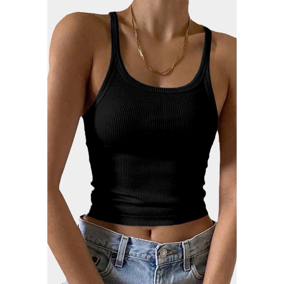 Tops - Black Ribbed Knit Cropped Tank Top